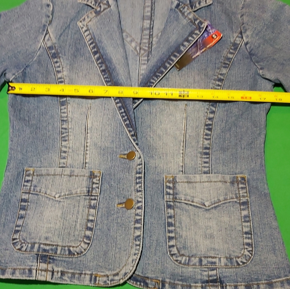 Jean Jacket - Picture 5 of 7